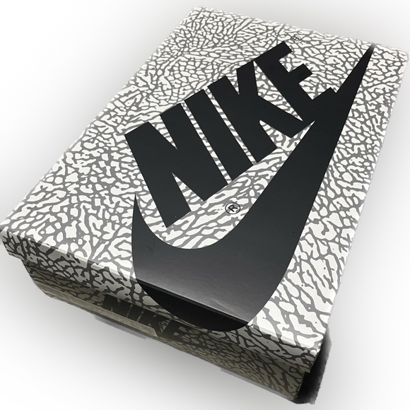 Nike Air Jordan 1 Retro High OG “White Cement” aka “Elephant Print” sneakers - Picture 8 of 12